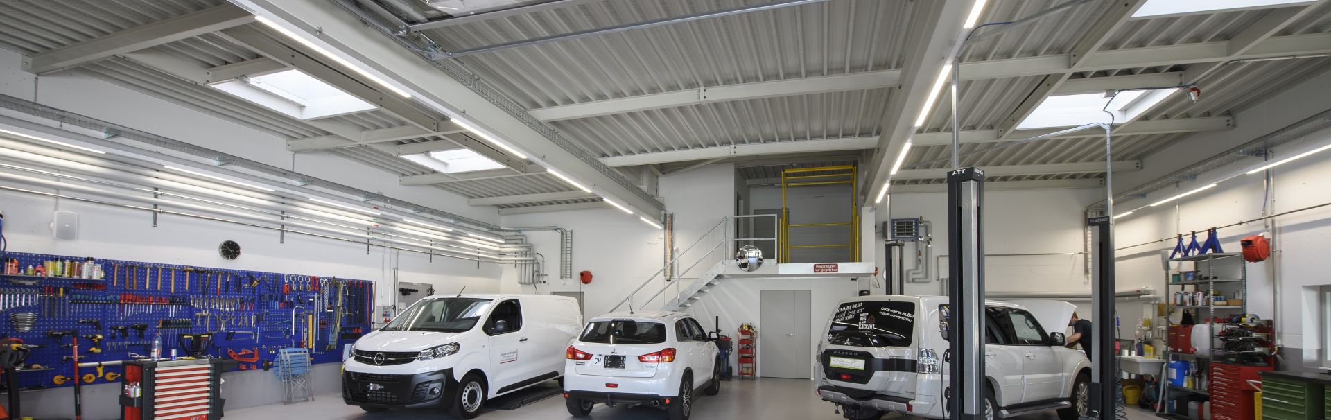 4_Garage Küng ohne Nummernschild Slider